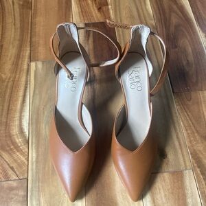NWT Camel Franco Sarto pumps. Size 6